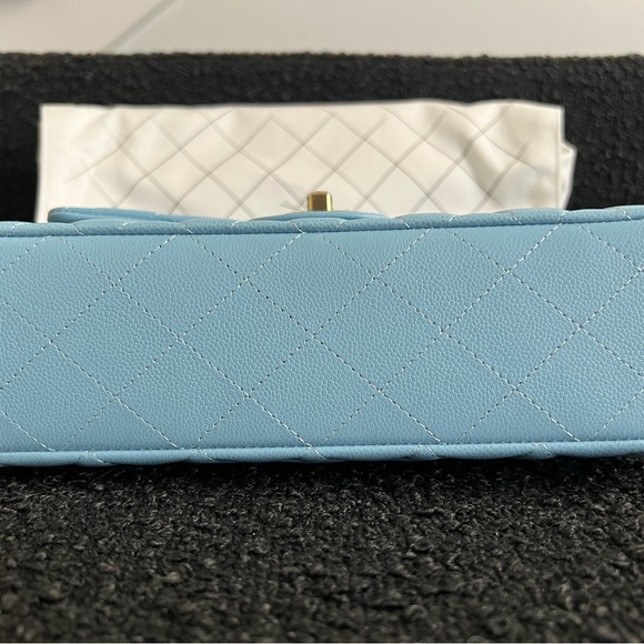 COPY - Chanel small classic in blue - Picture 5 of 8